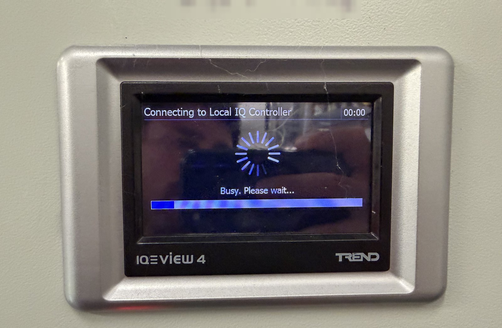 Trend IQView4 powered up and connecting to the local IQ controller after the control supply was restored